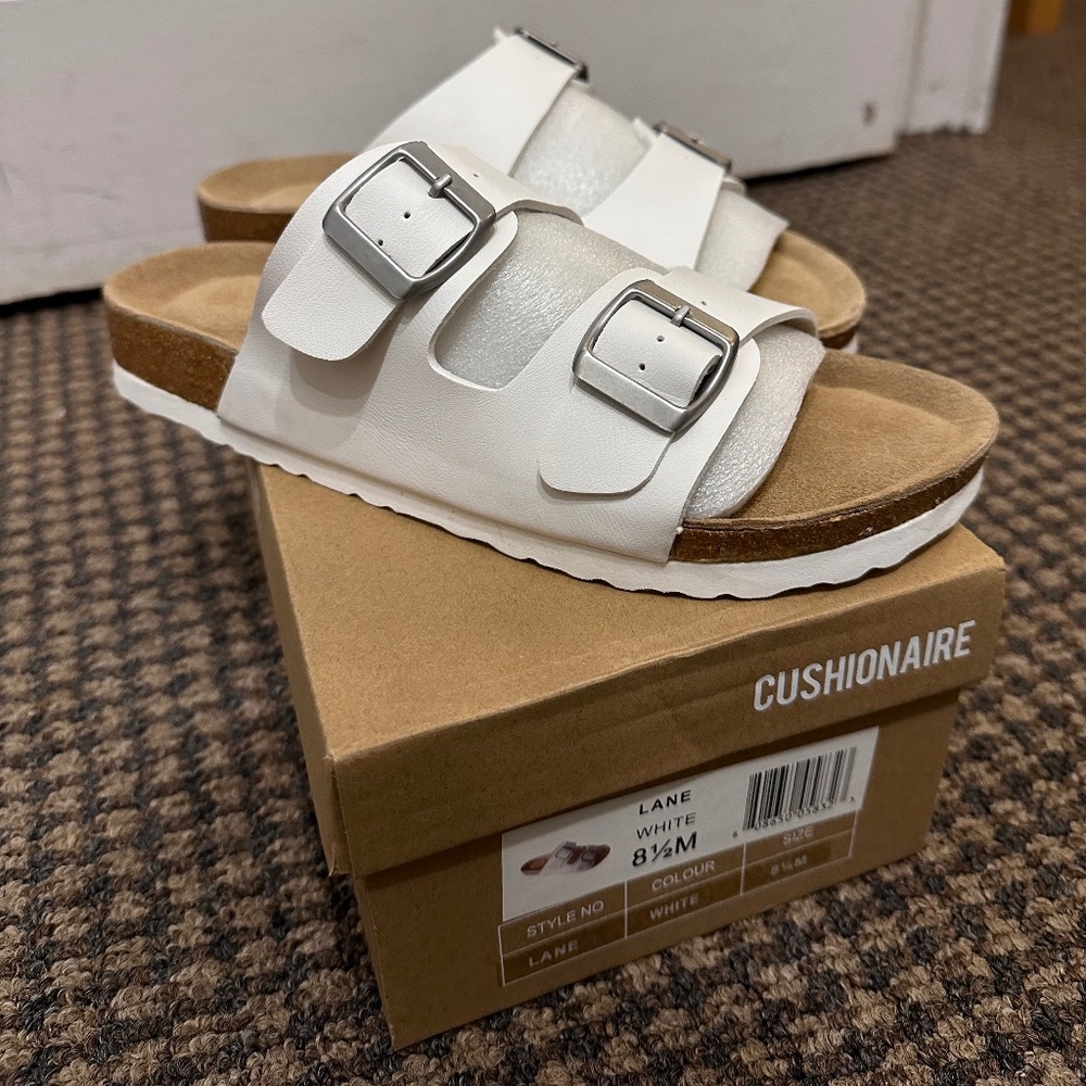 Cushionaire “Birkenstock” Sandal